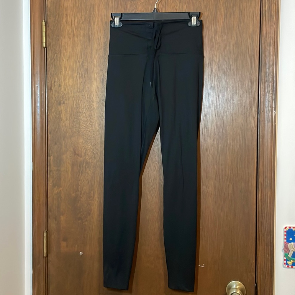 VS Pink Ultimate Leggings